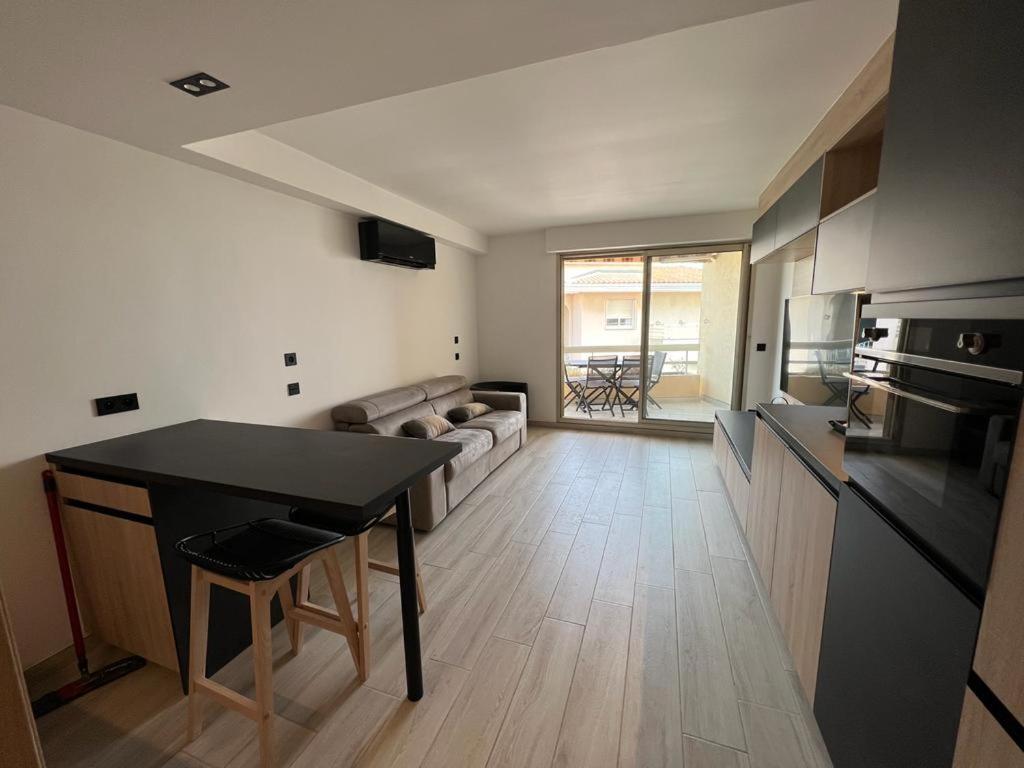 Le Diatomee - Rue Du Port Apartment Cavalaire-sur-Mer Exterior photo
